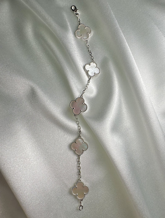 צמיד תלתן - לבן פנינה - ציפוי כסף 925